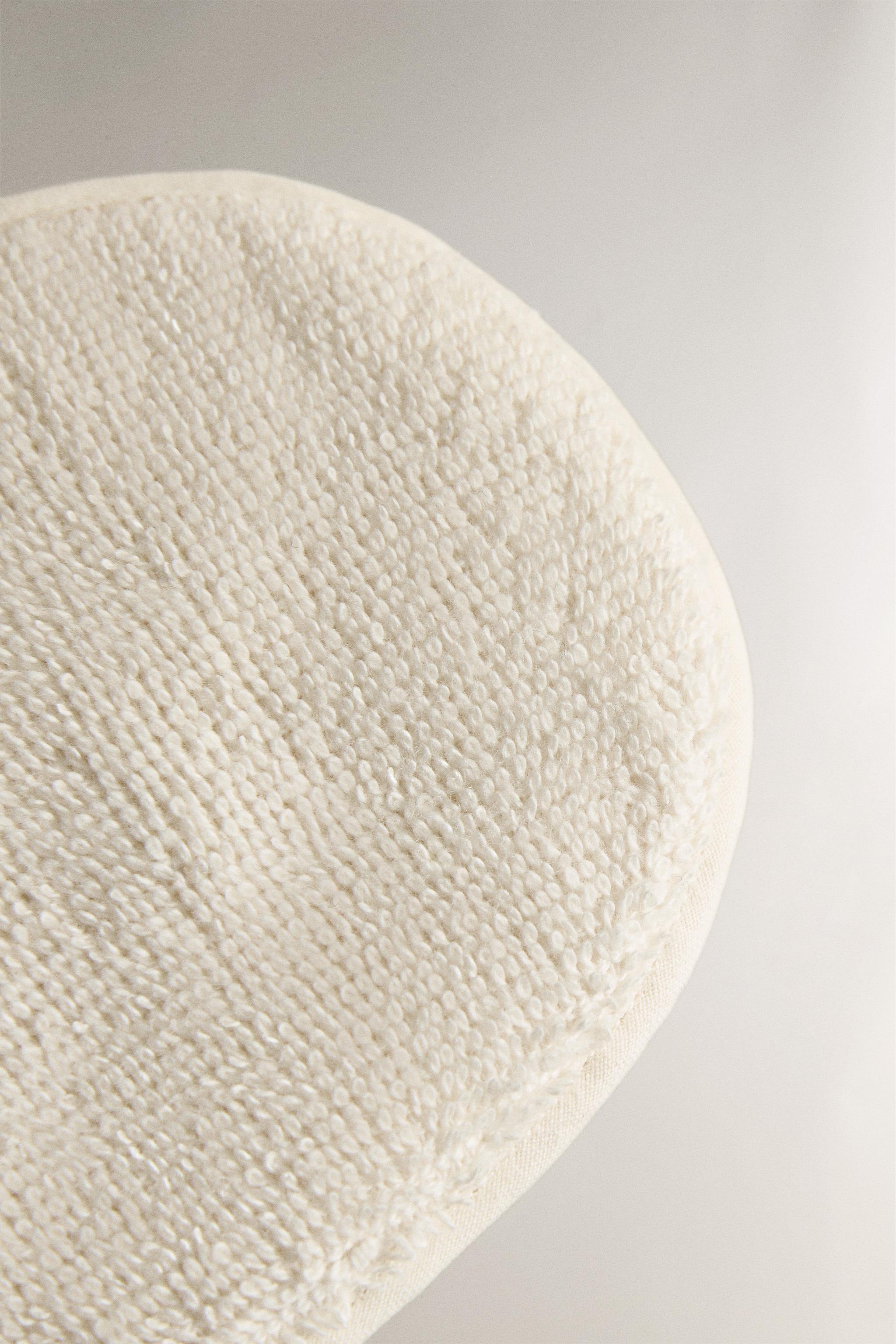 SET OF MAKEUP REMOVER GLOVES (SET OF 2)